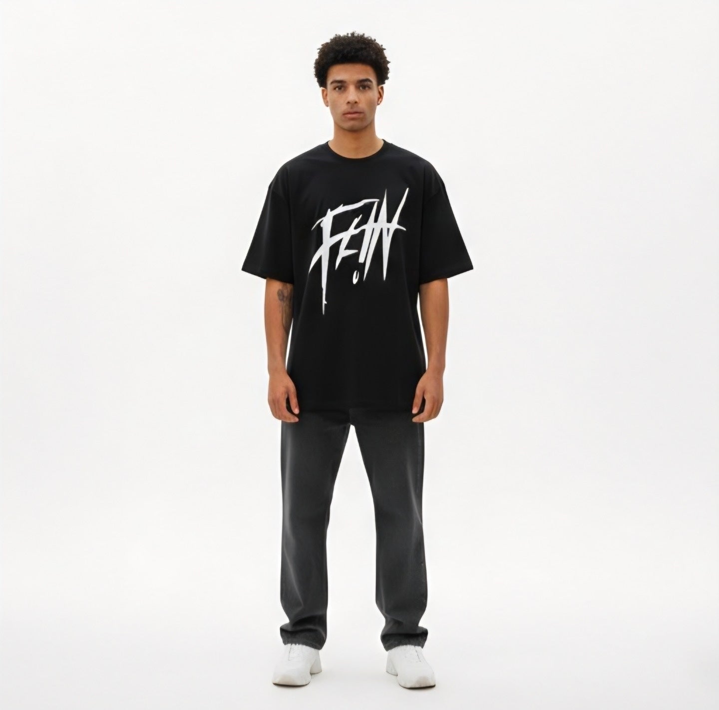 Vraxen Oversized Graphic T-Shirt – Premium Streetwear Cotton Tee